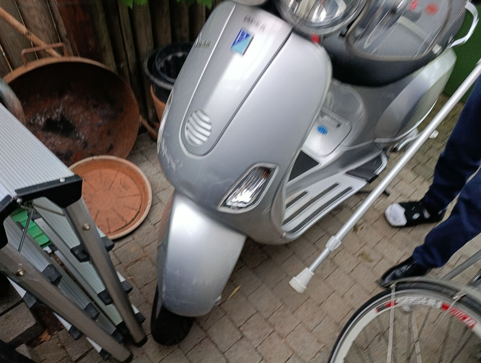 Piaggio Scooter: Vespa ET4 – Usato da Küttigen venduto da PianoSarbach 4