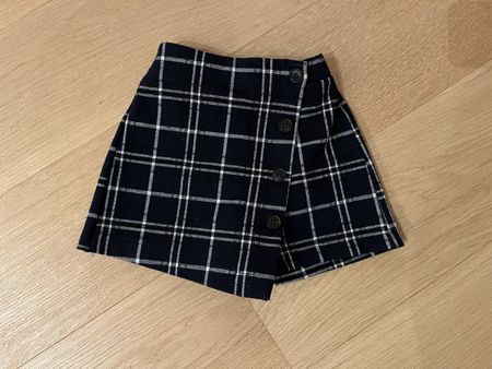 Zara Girl's Skort, Size 6, Blue and White Plaid