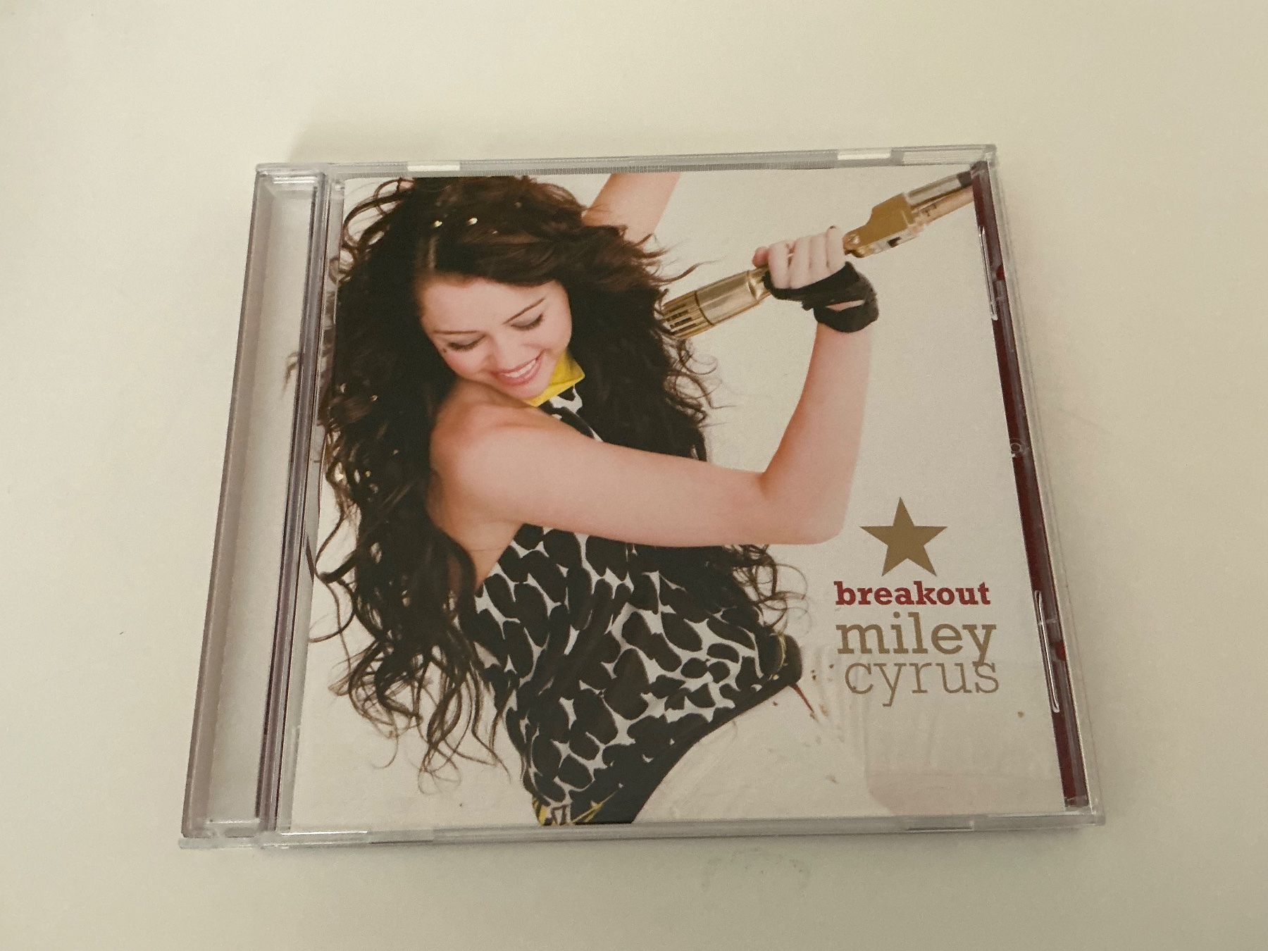CD: Miley Cyrus / breakout / 2008 – Usato da Dübendorf venduto da Shreck