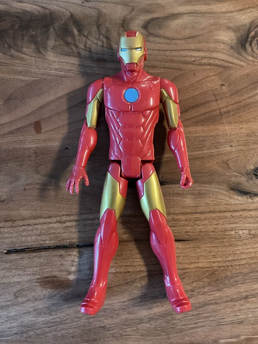 Giocattoli: Iron Man Actionfigur rot/gold gebraucht – Usato da Glattpark(Opfikon) venduto da deserto69