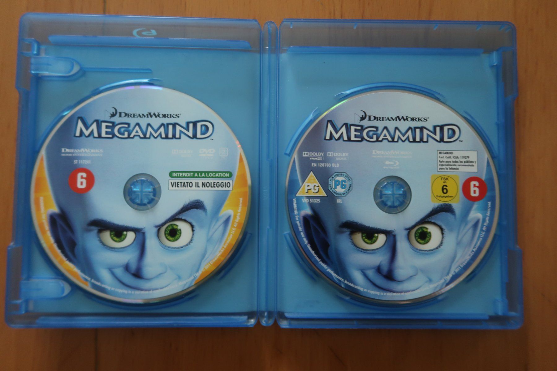 Tutti i DVDs: Blu-ray DVD        MEGAMIND Français Anglais – Usato da Porrentruy venduto da tupatup 7