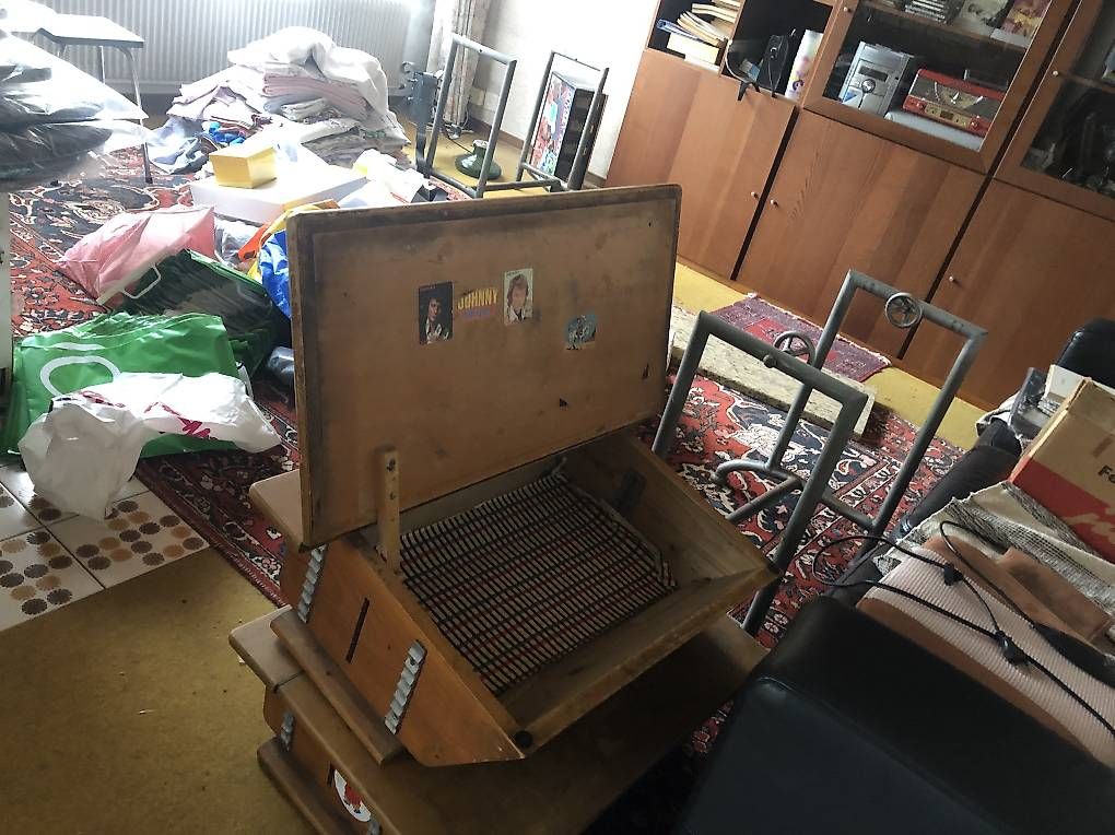 Scrivanie: Pupitre d'école  vintage – Usato da Le Vaud venduto da Cco1 4