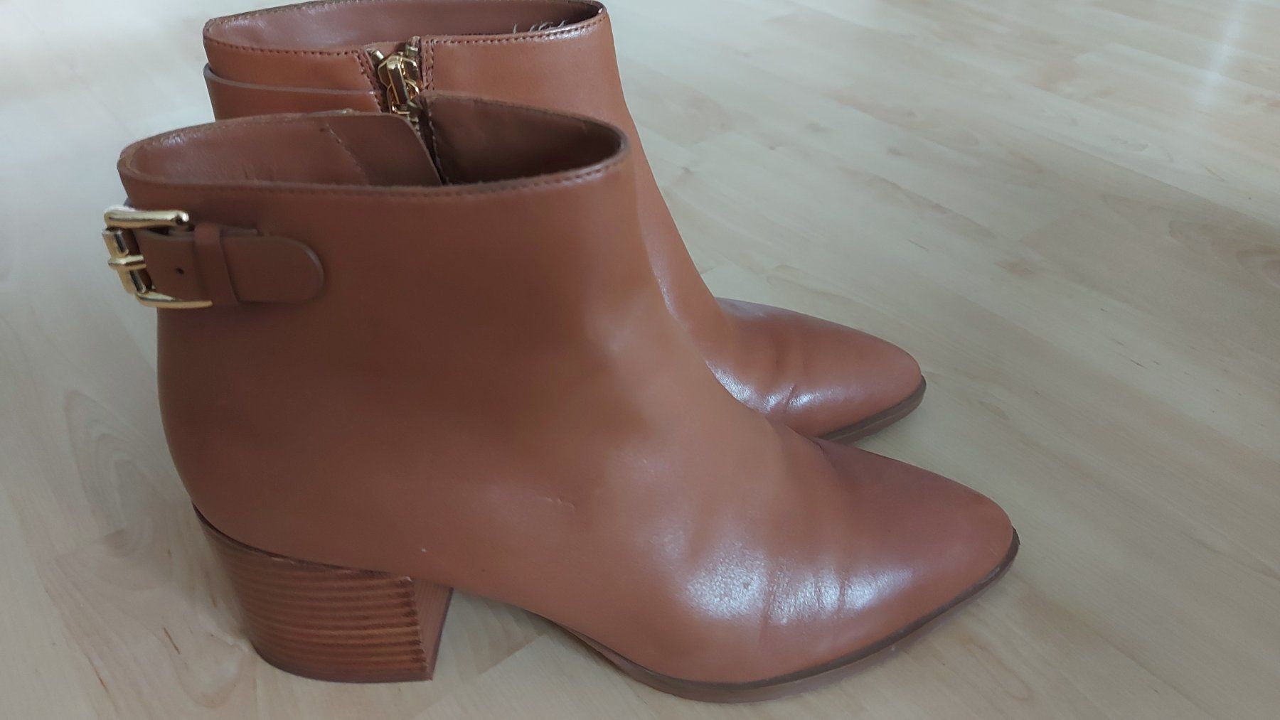 Michael Kors Scarpe da donna: MICHAEL KORS Stiefeletten Gr.38 (7,5) – Usato da langenthal venduto da rundholz7