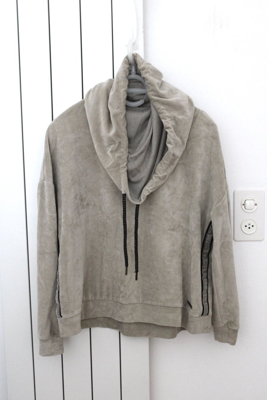 Maglioni & Felpe: Pullover halb Kapuze S/M – Usato da Locarno venduto da madame-tus-sauds