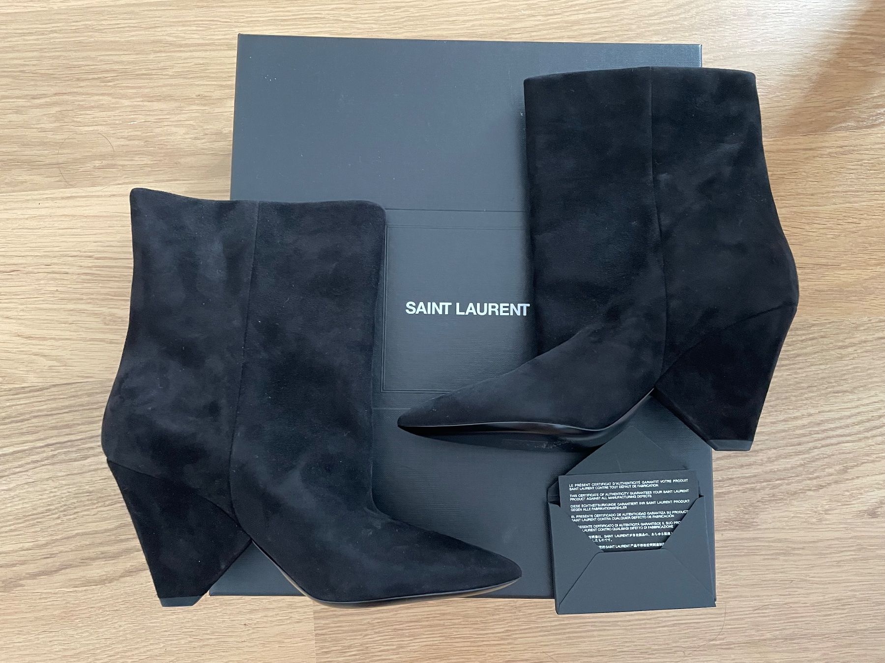 Saint Laurent Scarpe da donna: Boots Saint Laurent neuves Taille 36,5 – Nuovo e nell'imballaggio originale da Baar venduto da kclausse