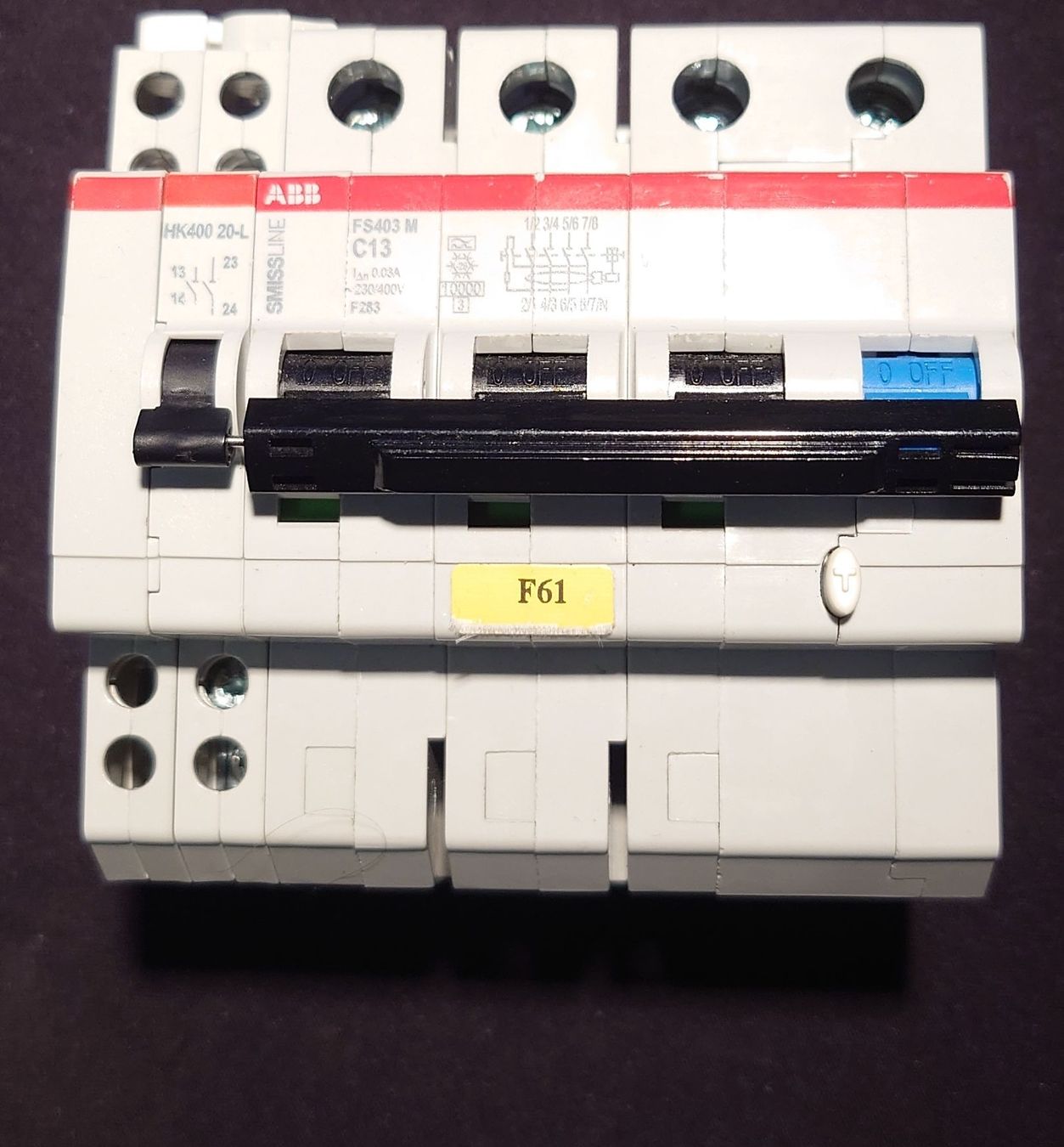 ABB Alimentazione elettrica: ABB FI-Schutzschalter C13 3-polig – Usato da Remetschwil venduto da Jelsch