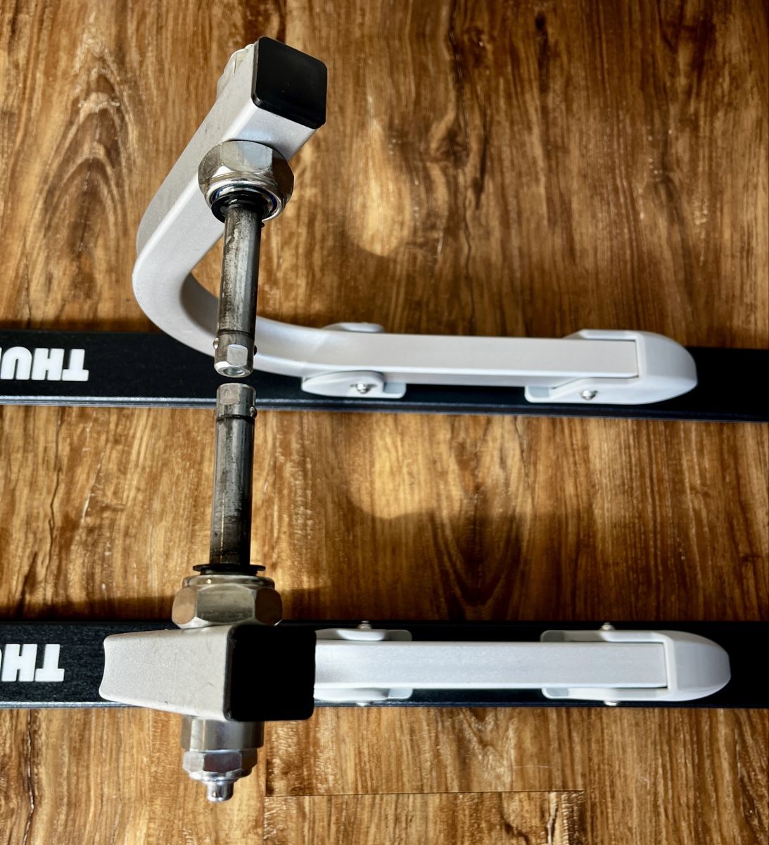 Thule Rimorchi: Thule Chariot Ski Set – Usato da Stallikon venduto da goodmorning09 2