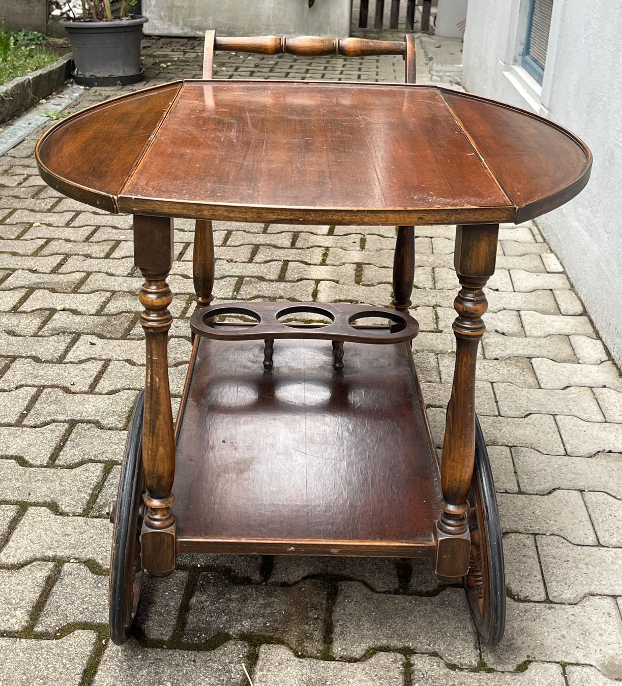 Carrelli di servizio: Wunderschöner Vintage Servierwagen – Usato da Zürich venduto da alexmo3267 5