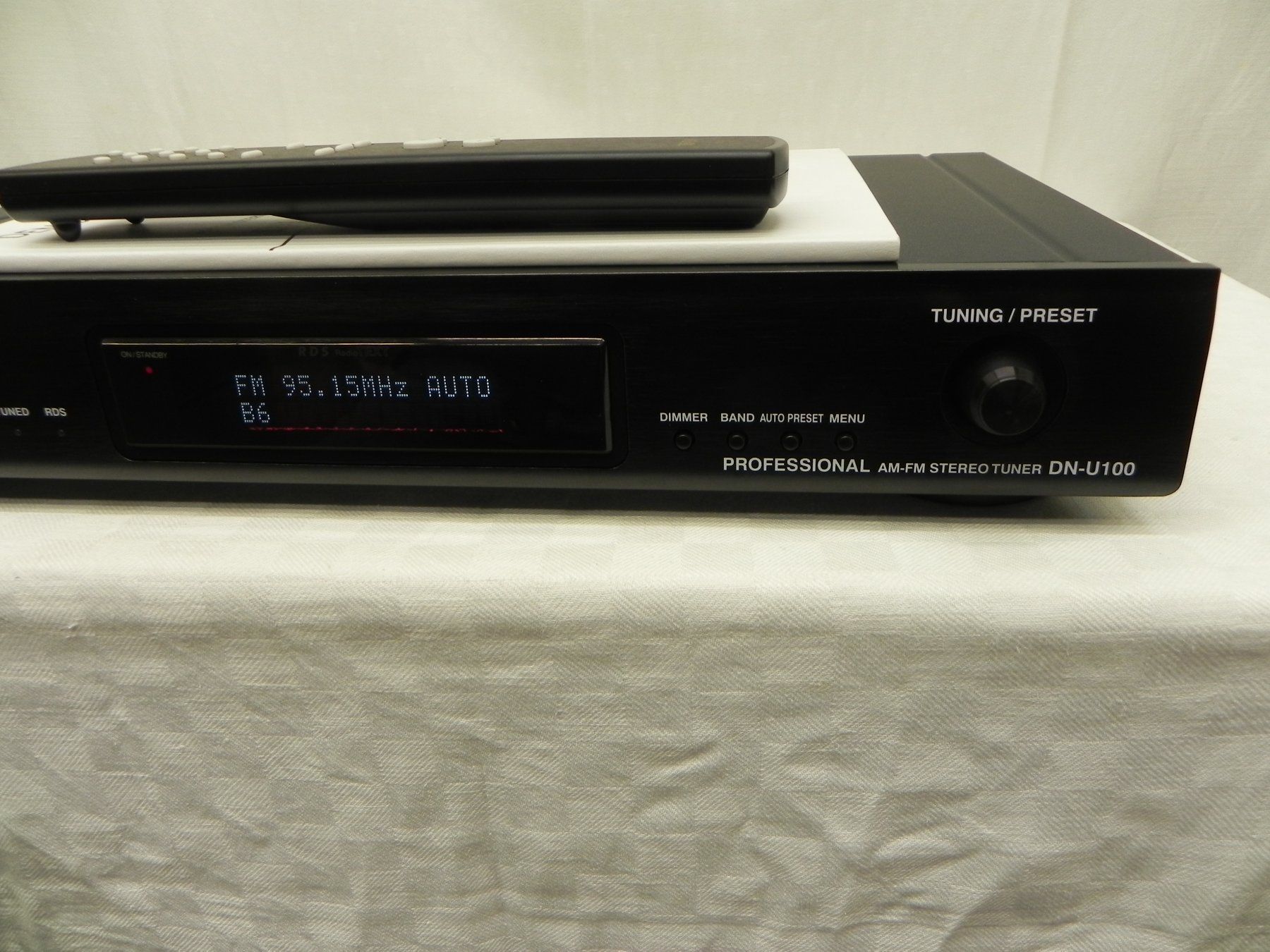 Denon Radio: Denon DN-U100 Tuner mit FB – Nuovo (secondo la descrizione) da Basel venduto da Life-Style-Art 2