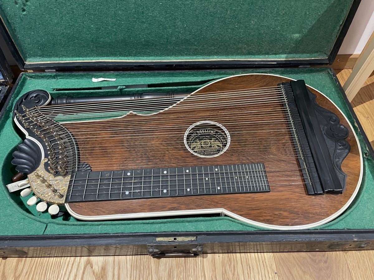 Strumenti musicali: Zither für Restauration – Usato da Suhr venduto da Occasion_2026