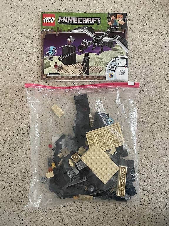 Baukästen: Lego Minecraft - 21151 – Gebraucht aus Zürich von Kathikap