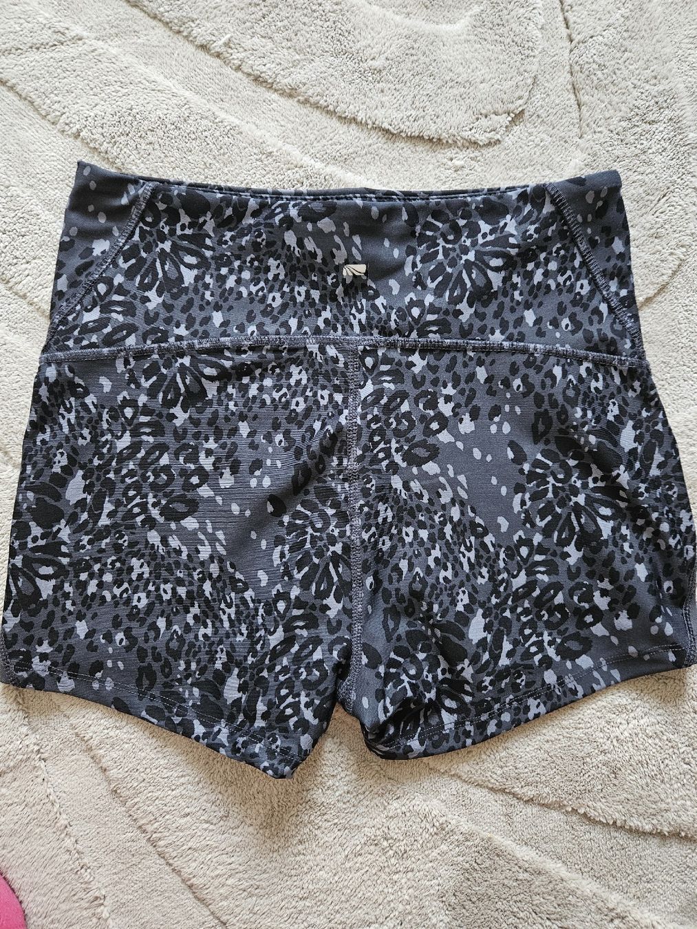 Leggings: Marikoo Trainingshorts/ Gr L – Usato da Baar venduto da BlackCat_13 1