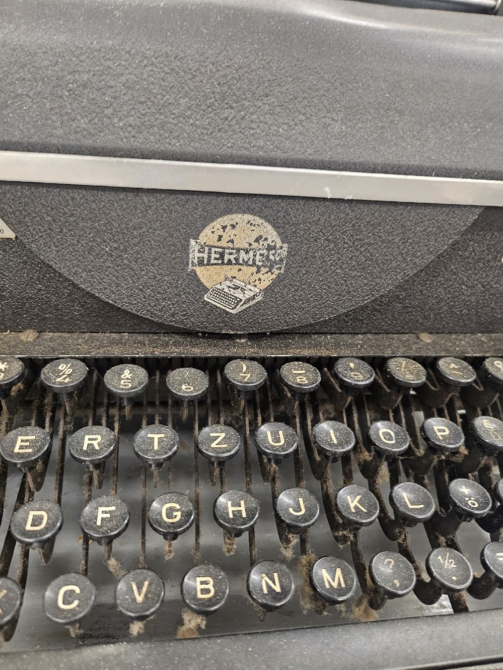 Hermès Schreibmaschinen: Schreibmaschine Hermes – Gebraucht aus St. Gallen von Cocos_Ricardo 2