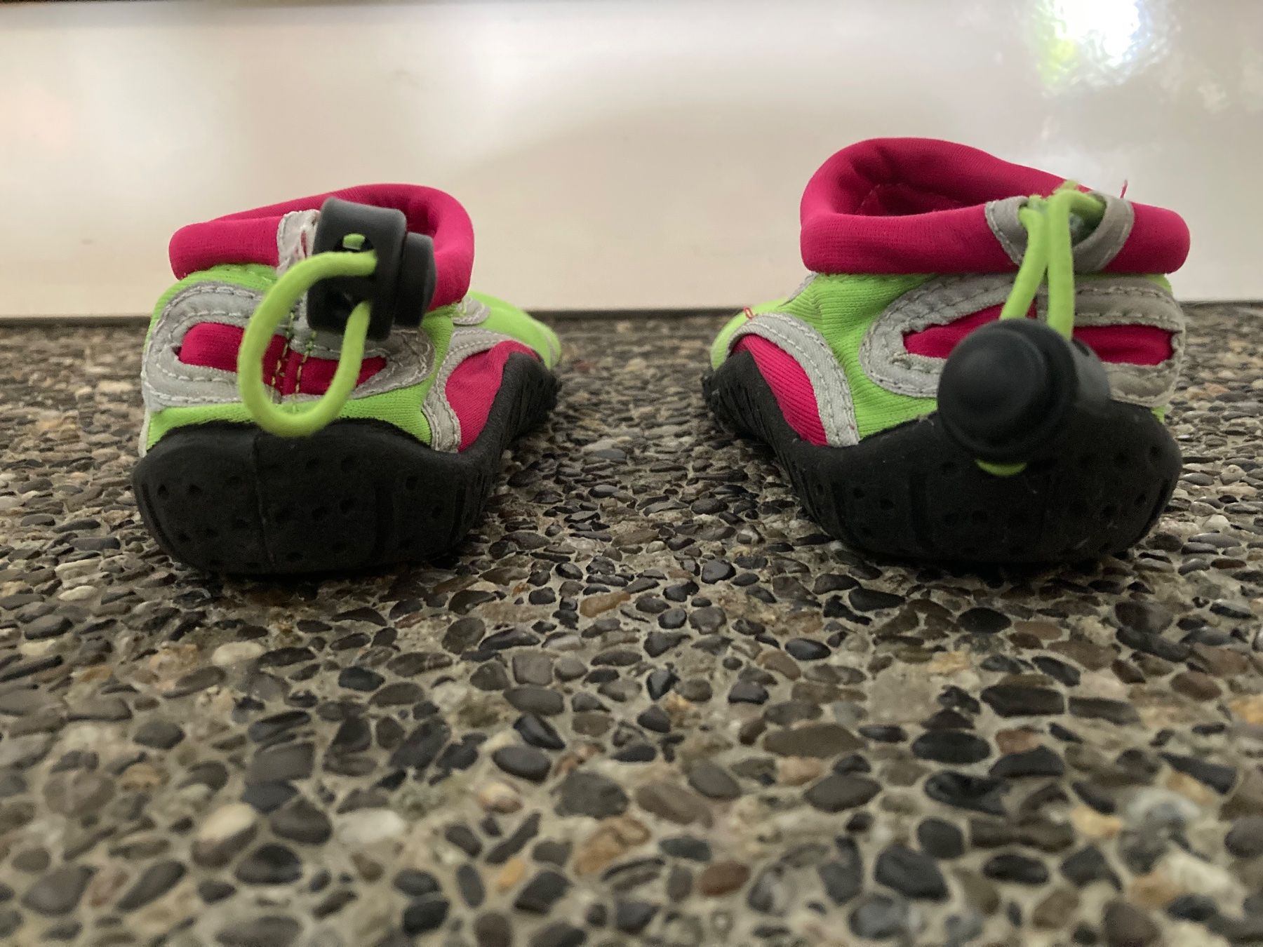 Scarpe per ragazzi: Badeschuhe, Gr. 28 – Usato da Aetingen venduto da Nadinsky 2