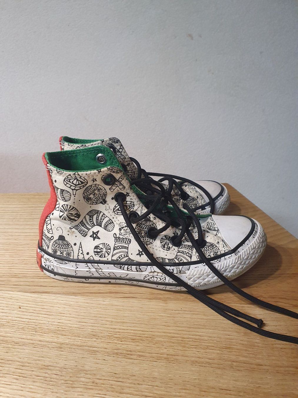 Converse Scarpe per ragazzi: Converse Kinderschuh 28 – Usato da Mels venduto da inf_9hmx