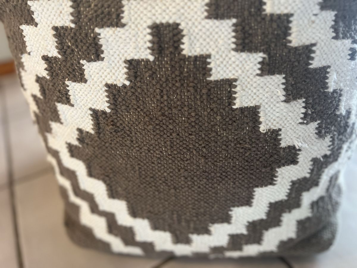 Micasa Sgabelli: Pouf Micasa – Usato da Lugnorre venduto da cla_j6bq 1