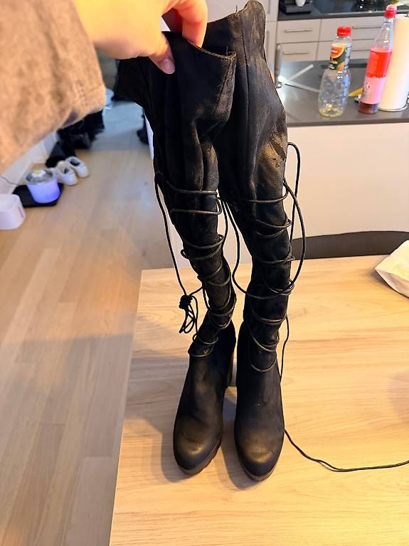 Scarpe da donna: Schnürstiefel mit Blockabsatz – Usato da Bözberg venduto da van_52qk 3