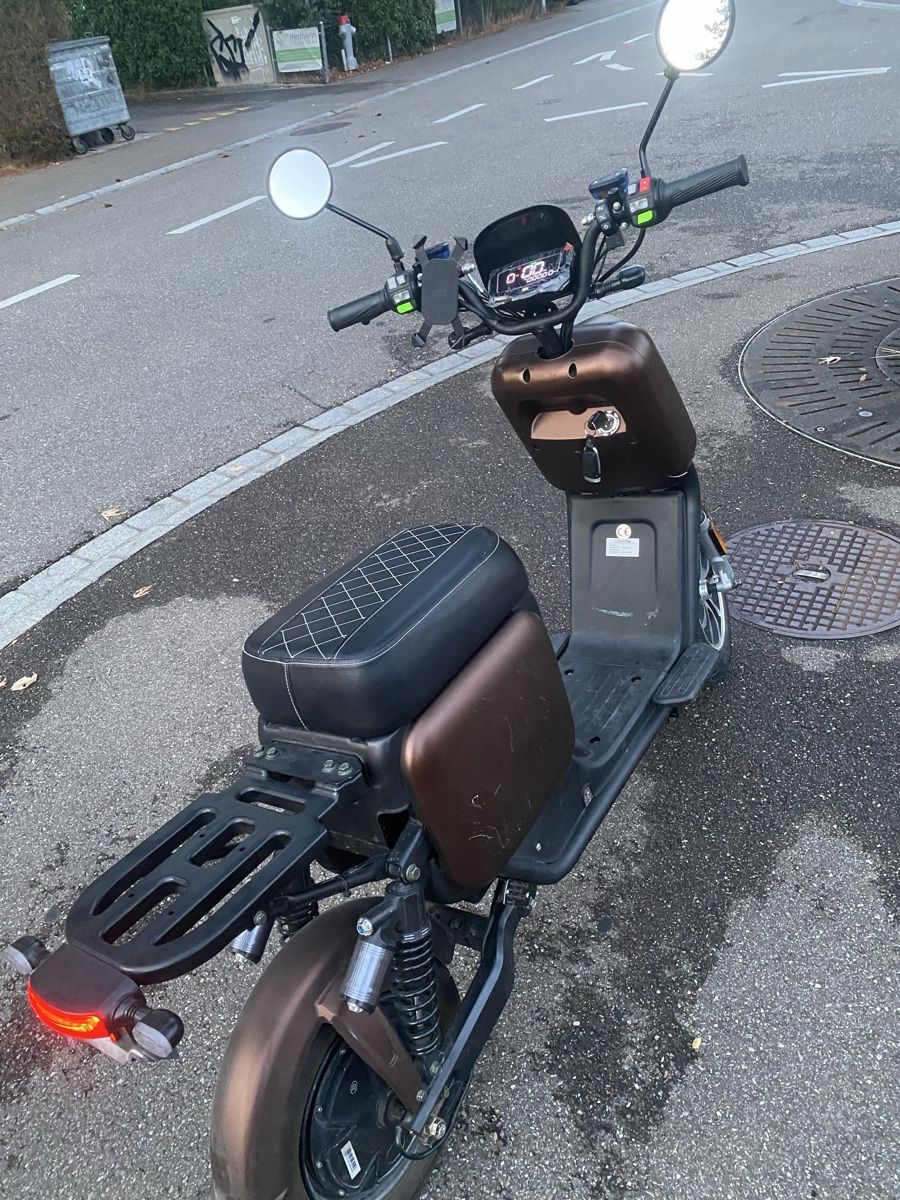 Voiturettes électriques: E roller Zero  – D'occasion à Grellingen par OCC_ASION01 2