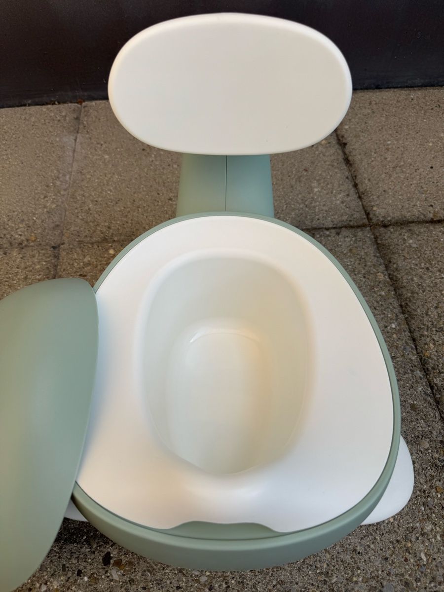 WC: Kindsgut Kindertöpfchen Wal – D'occasion à Birmensdorf ZH par VanMatterh0rn 1