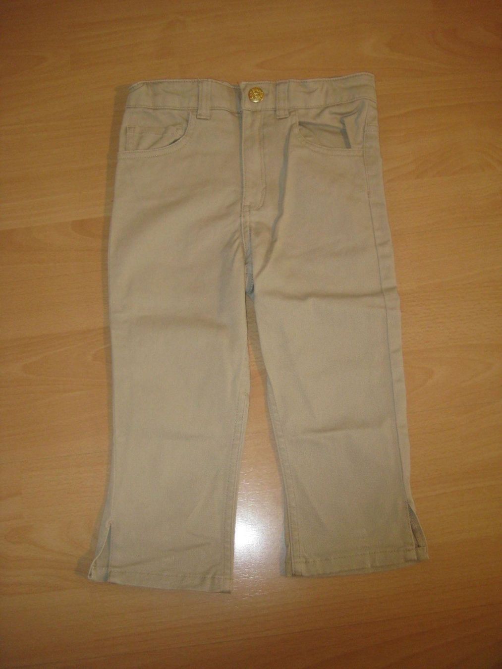 H&M Pantaloni: Beige 3/4 Jeanshose Gr. 122 – Usato da Greifensee venduto da Janali01