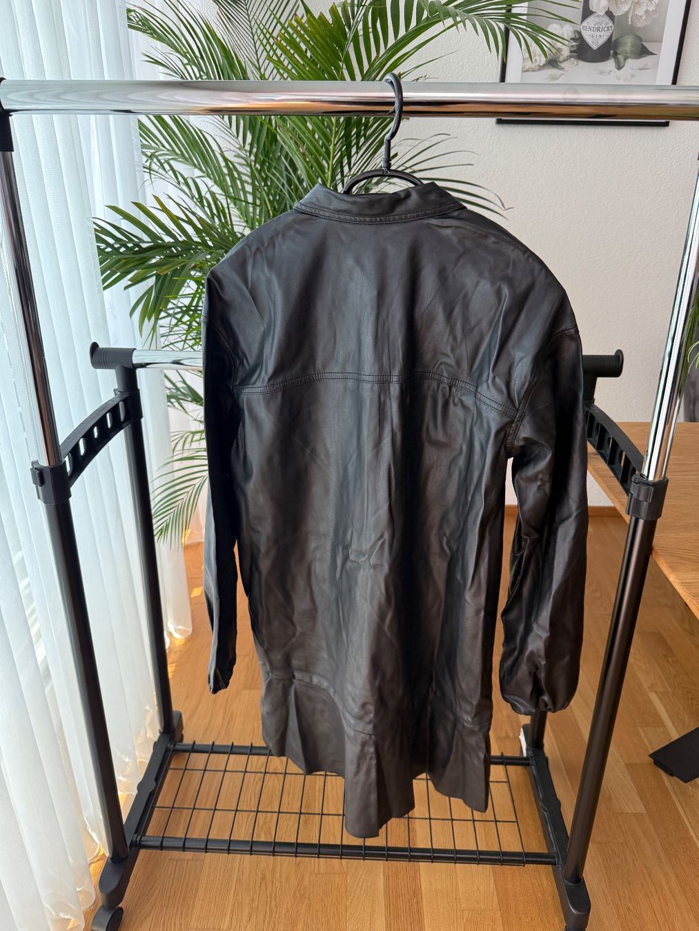 Stradivarius Kleider: kleid (s) – Neu (gemäss Beschreibung) aus Freidorf TG von zweithandware 1