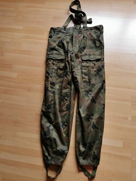 Uniformi: Angelbekleidung – Usato da Dällikon venduto da nae_l6sr 3