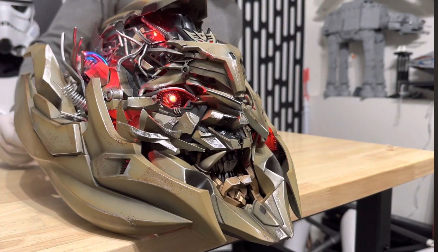 Helme & Visiere: Megatron Kopf\Helm. Hoch detailliert – Neu (gemäss Beschreibung) aus Lohn-Ammannsegg von JarvisSystem2.0 4