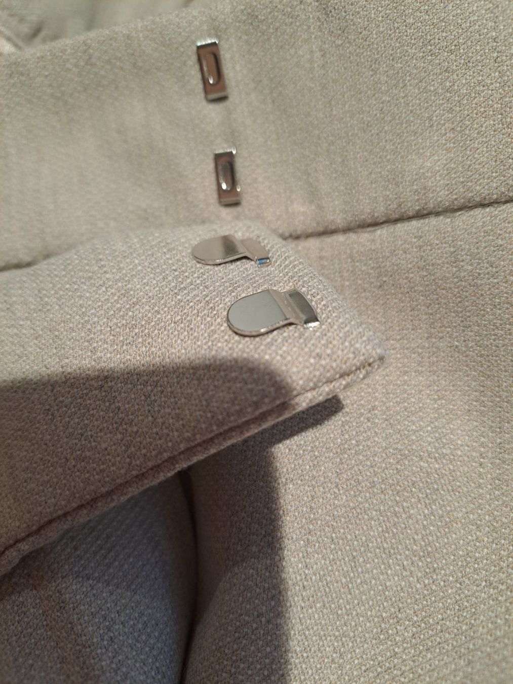 C&A Pantaloni: Bundfalten-Hose beige C&A 36 – Nuovo (secondo la descrizione) da Volketswil venduto da ronbons 3
