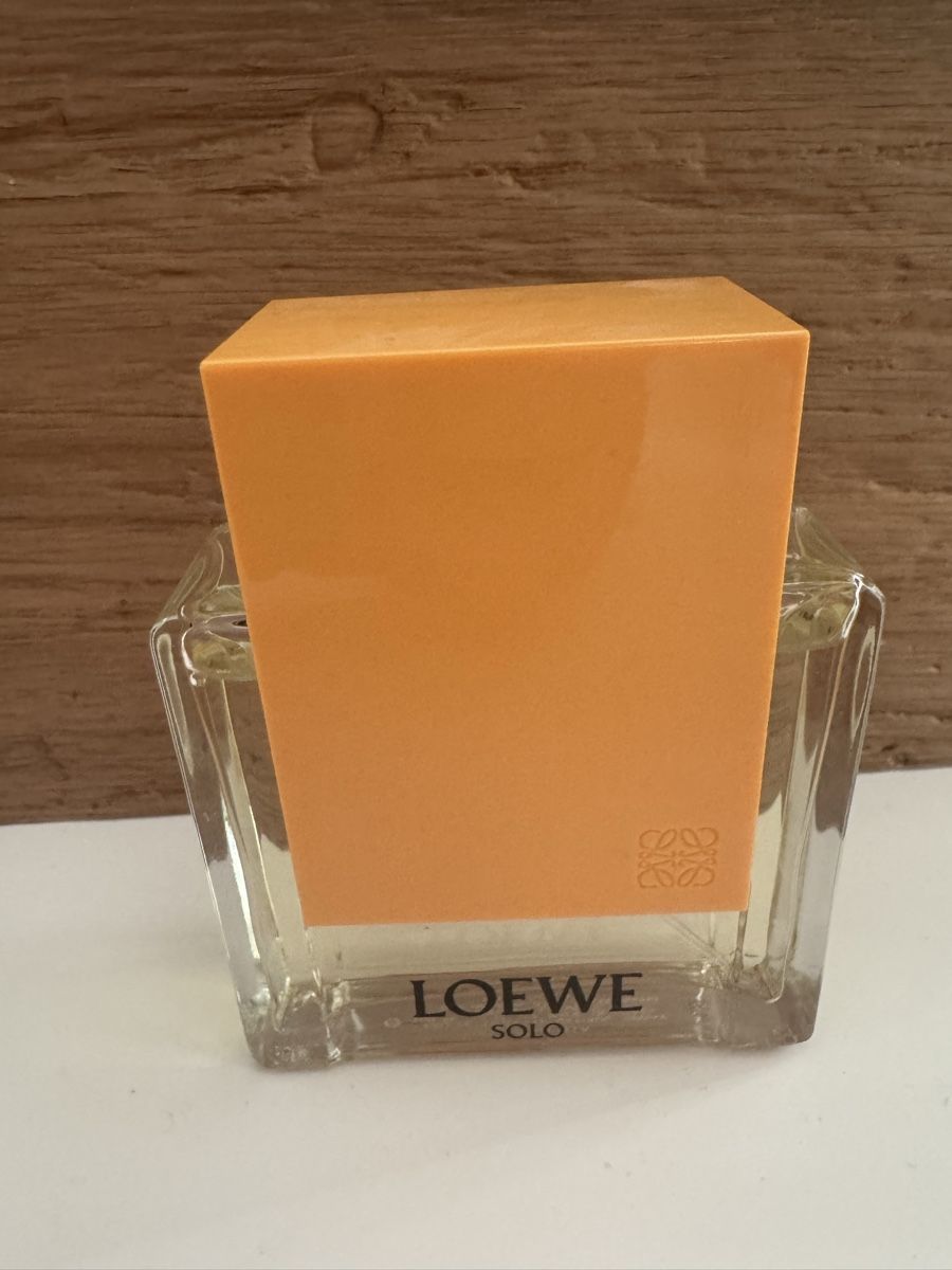 Loewe Profumi & Eau de Toilette: Loewe Solo Ella Eau de Toilette 100ml – Nuovo (secondo la descrizione) da Winkel venduto da Schorley