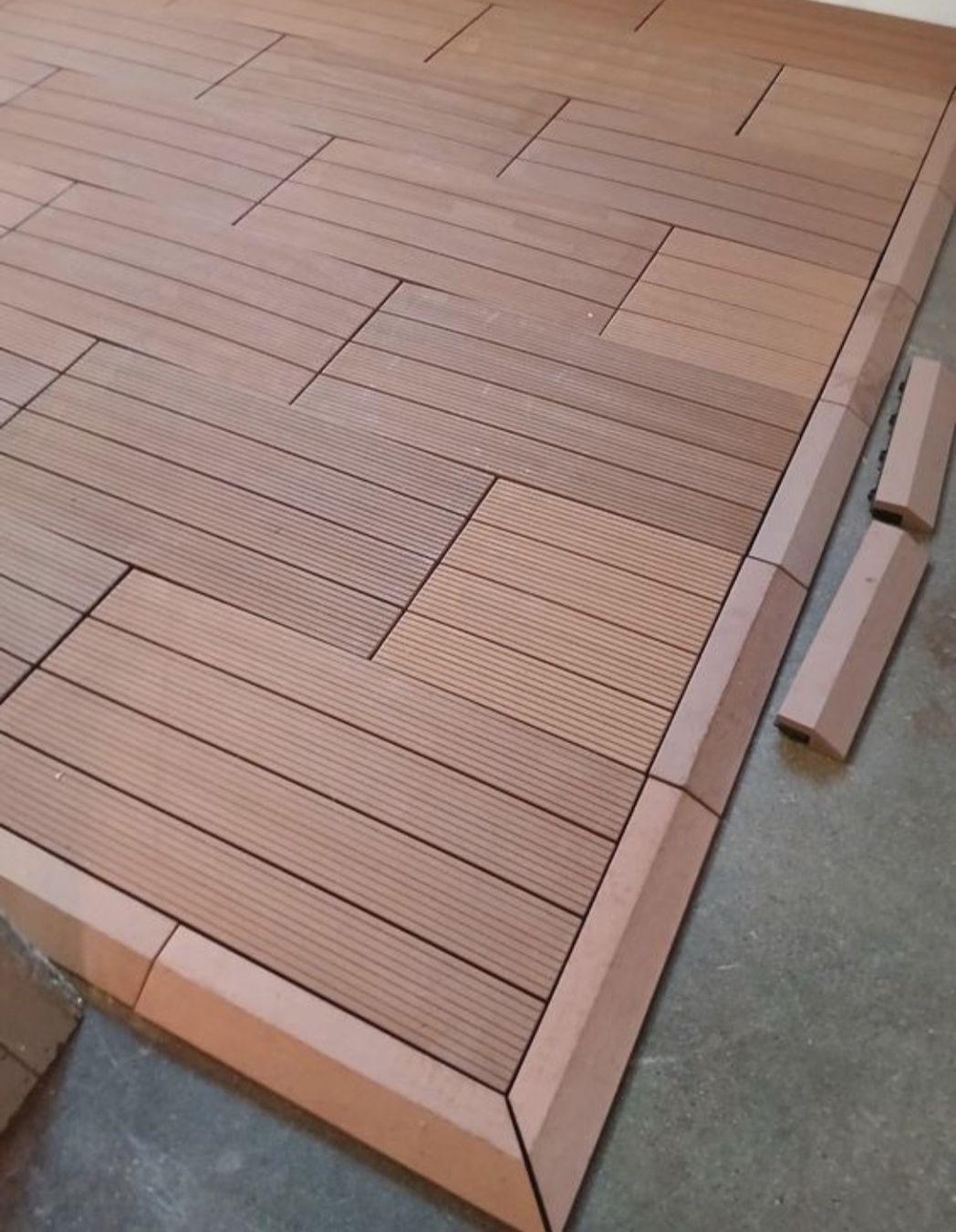 Bodenbeläge: Terrassendielen Klickfliesen WPC – Gebraucht aus Dietikon von Wutho