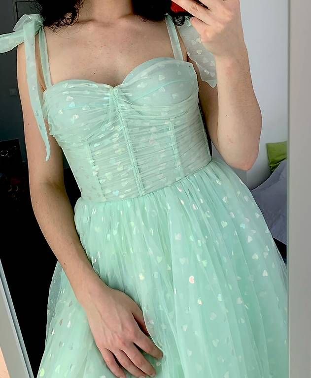 Vestiti: Teuta Matoshi Minty Hearty Abendkleid – Nuovo (secondo la descrizione) da Zufikon venduto da EmiliaSa 1