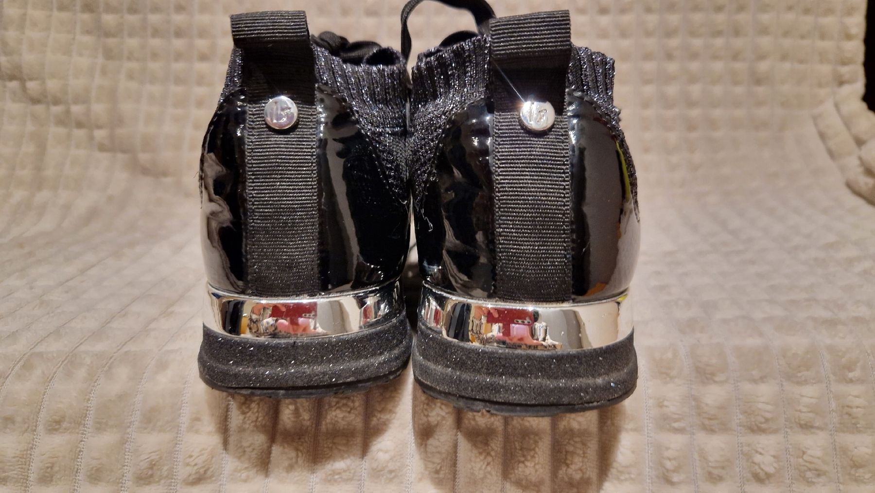 Scarpe da donna: Sehr schöne "Luis Onrush" Sneakers Gr. 39 schwarz – Usato da Widnau venduto da Smanitu 5