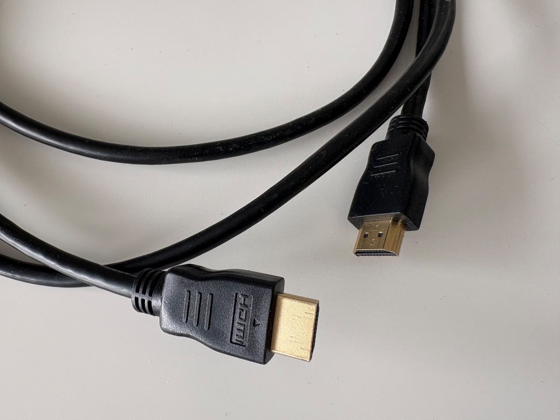 Cavi: 2 x cables HDMI – Usato da Lausanne venduto da opi_92cn 1