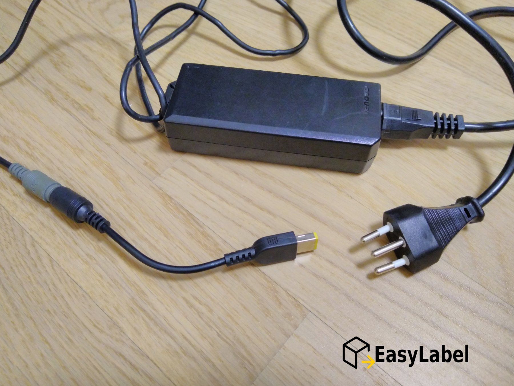 Lenovo Caricabatterie: Lenovo Netzteil 90W, 4.5A, eckig + rund – Usato da Glattpark(Opfikon) venduto da easylabel
