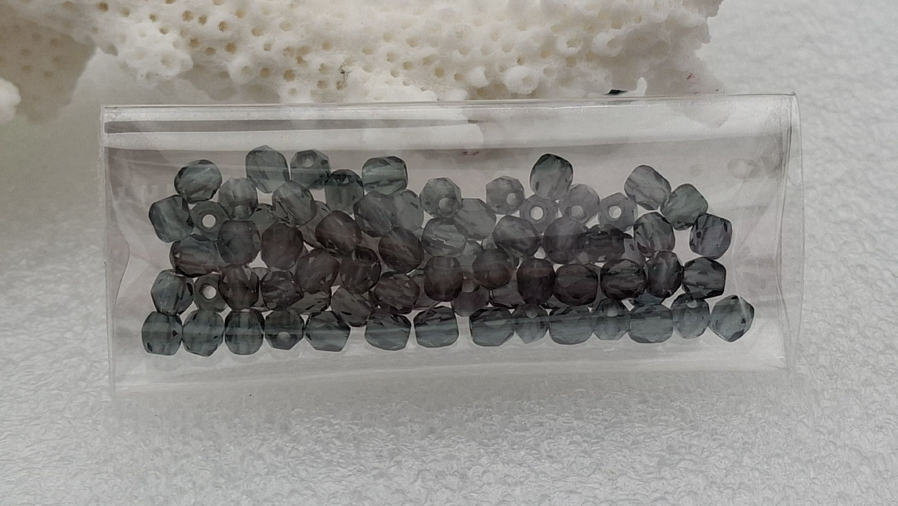 Perle (finte): Glasperlen, 3mm, 80 Stück – Nuovo e nell'imballaggio originale da Kriens venduto da Wolly85
