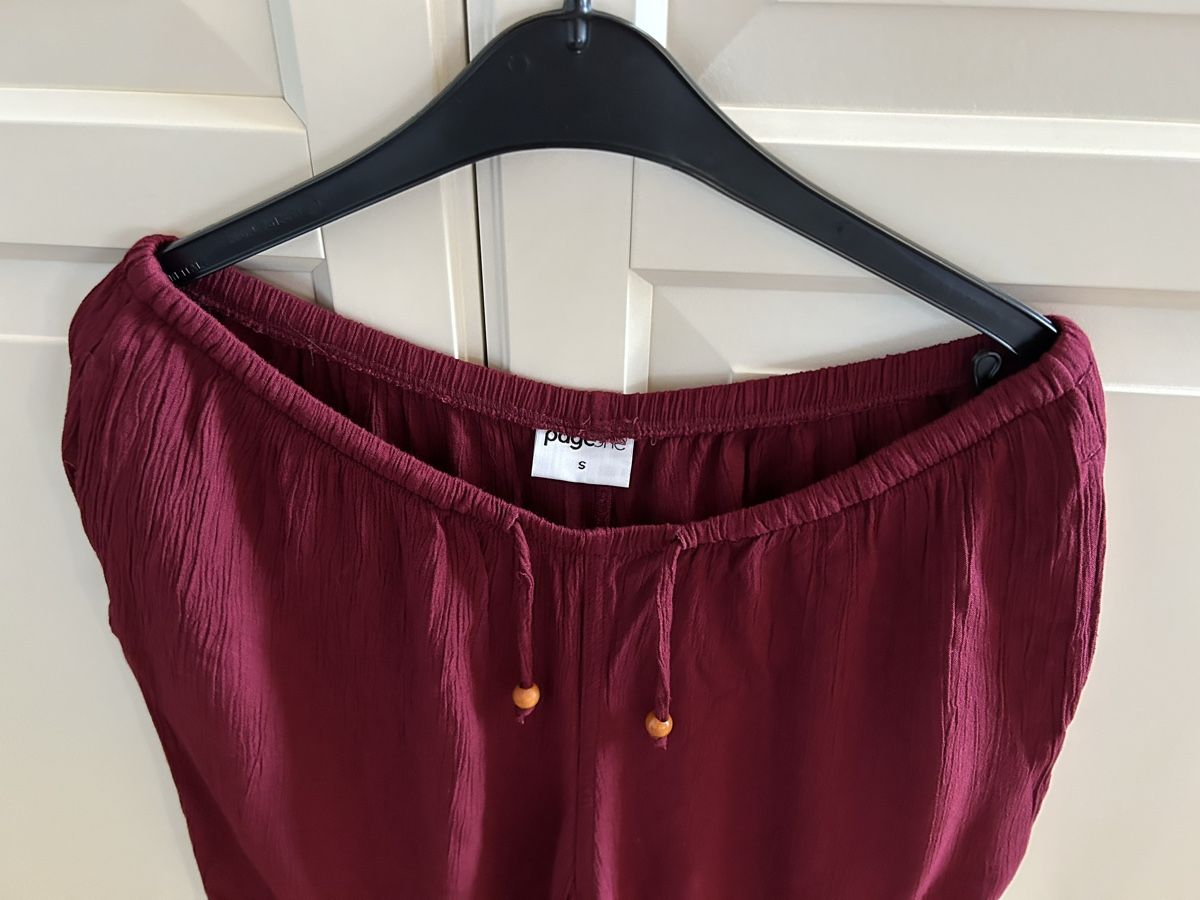 Pantalons: Hose pageone, bordeauxrot, Grösse S – Neuf (Voir description) à Diessenhofen par Bmaurice