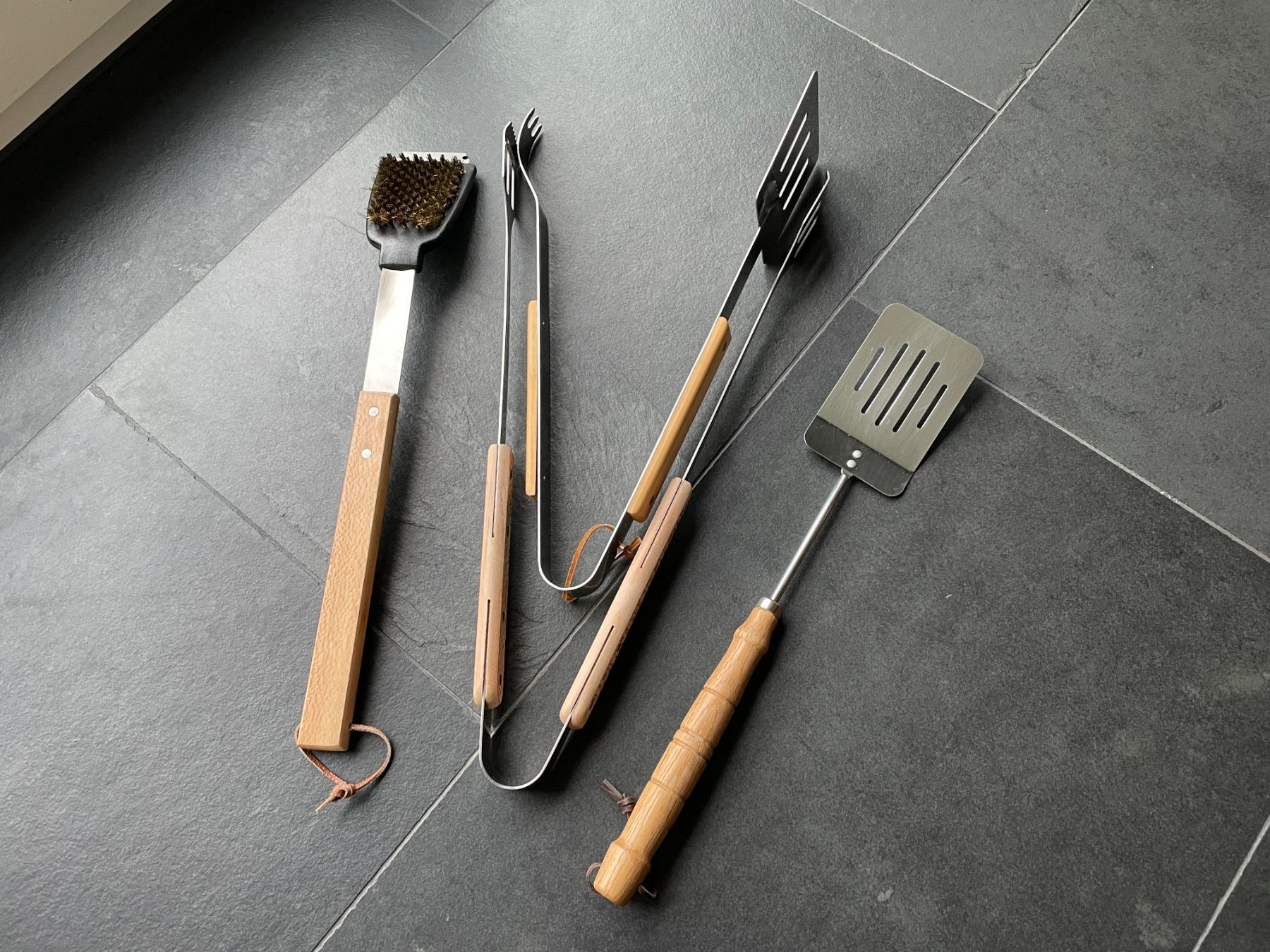 Set di posate: BBQ-Set, 4-teilig, Grillbesteck – Usato da Rüschlikon venduto da user999 1