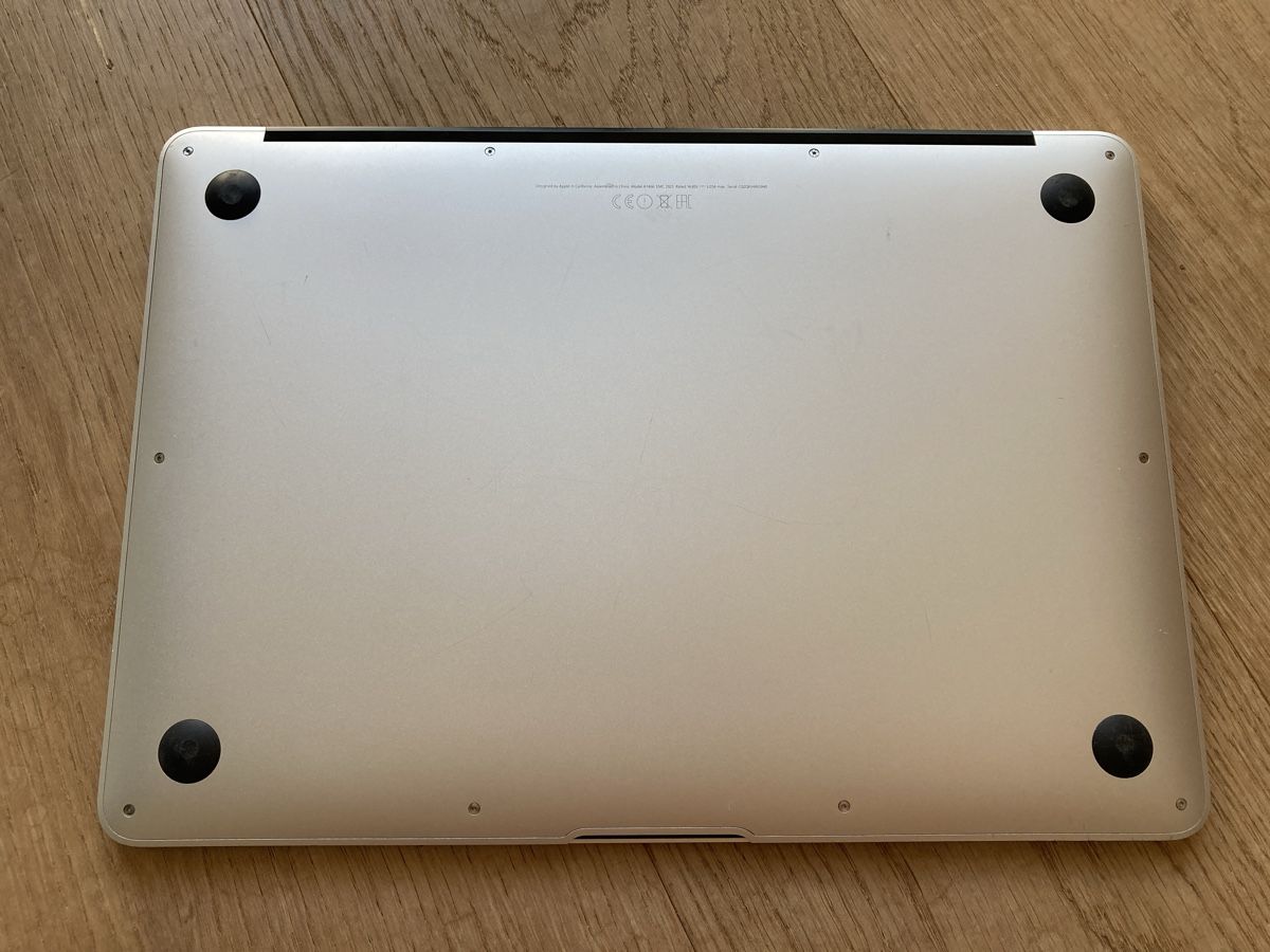 Apple Notebook: Apple MacBook Air A1466 – Usato da Basel venduto da Minim 3