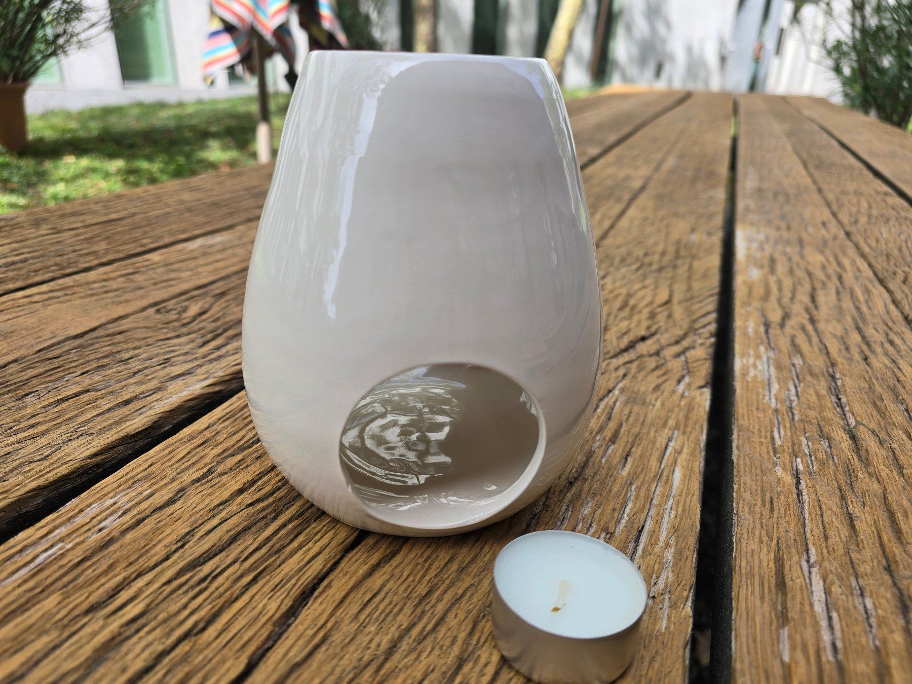 Diffuseurs: Keramik: weisse Duftlampe, Aromalicht – Neuf avec emballage d'origine à Romanshorn par Rachacha 1