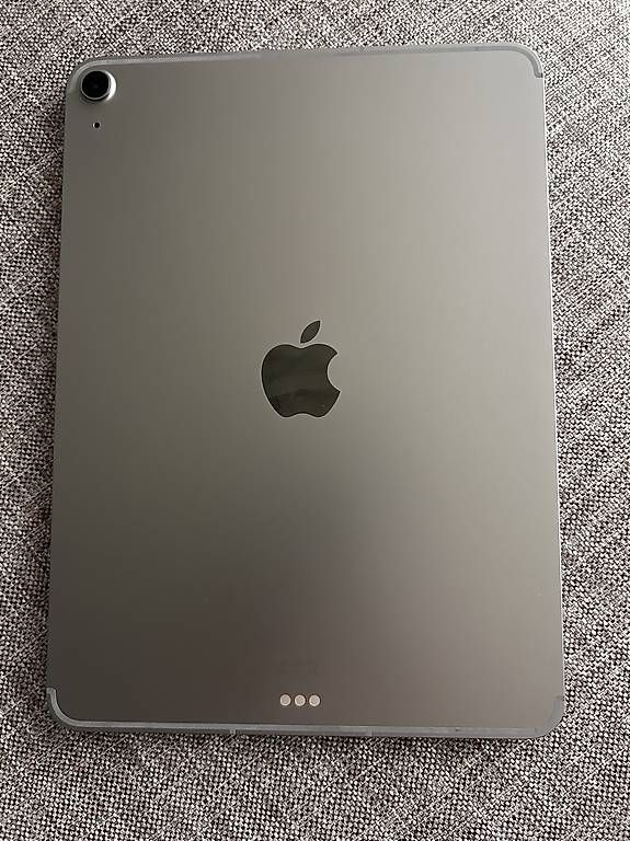 Tablet PC: ipad 11 – Usato da Bellinzona venduto da emi_zn9t 2