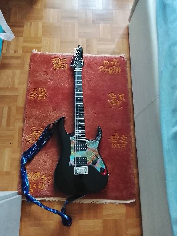 Strumenti musicali: Chitarra elettrica  – Usato da Breganzona venduto da nello.iavarone 3