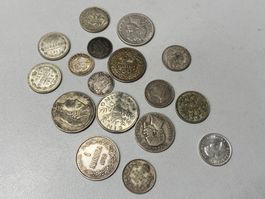 LOT Silber-Münzen ganze Welt 57gr. //i738