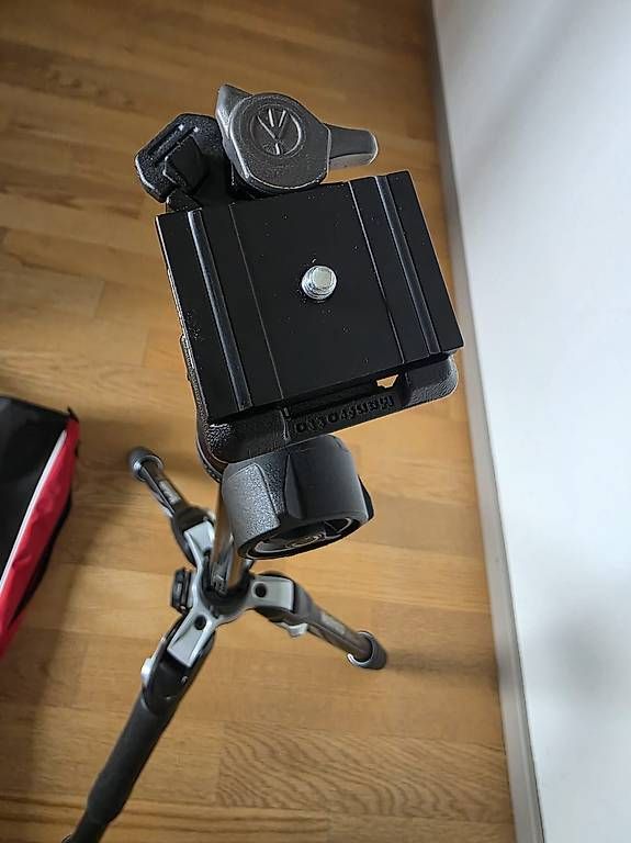 Manfrotto Trépieds & Accessoires: Manfrotto Befree Advanced M-lock Tripod – D'occasion à Stetten AG par AlexandruEP 2
