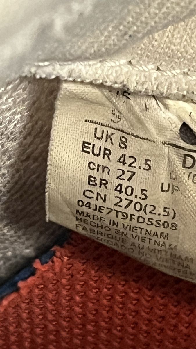 Nike Scarpe da uomo: Nike React Infinity Run Flyknit 3 Gr. 42.5 / US 9 Laufschuhe – Usato da Zürich venduto da Hypera 4