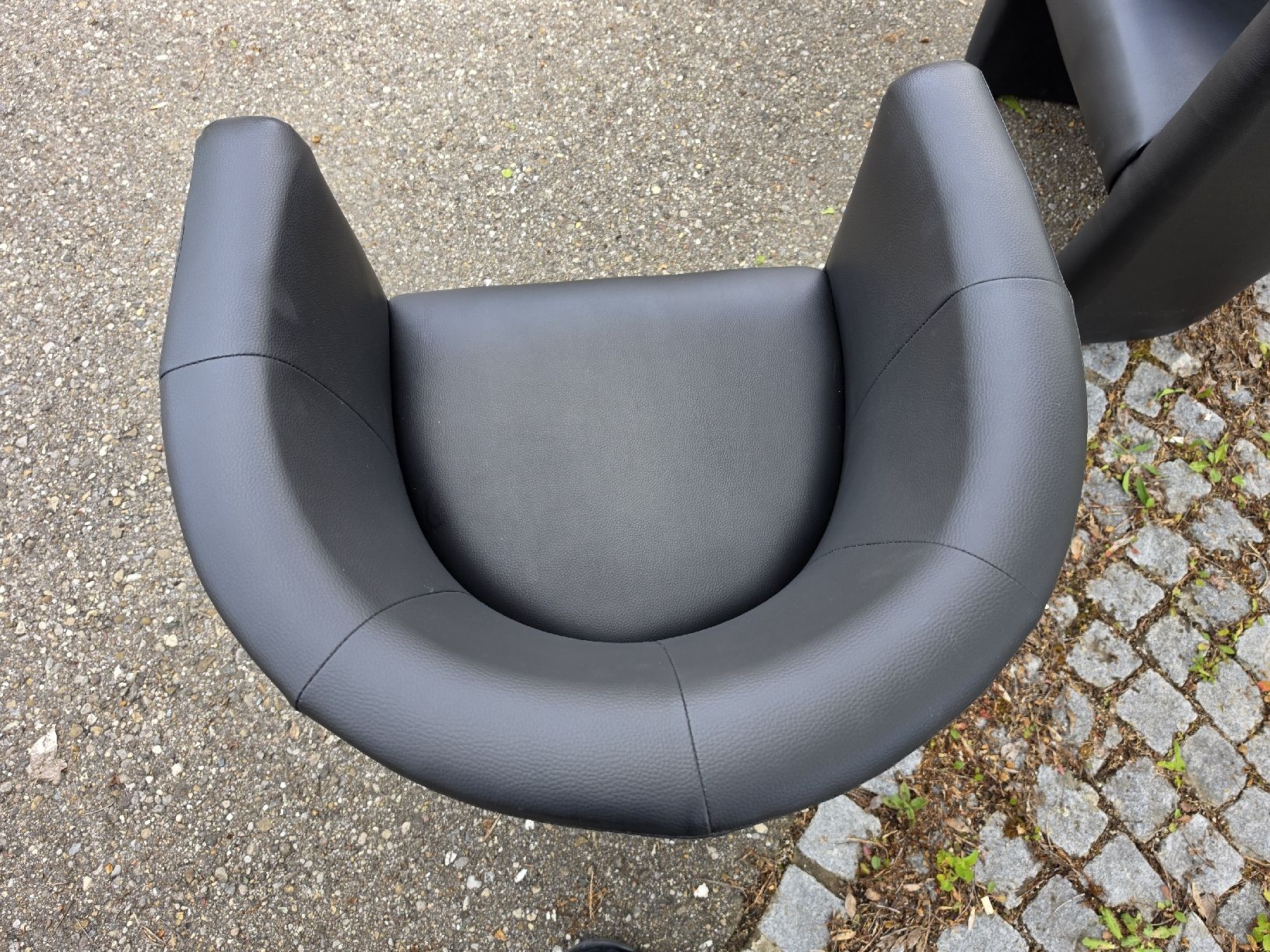 Poltrone: 2x Sessel Schwarz Kunstleder, moderne Sitzmoebel  – Usato da Mettlen venduto da elios0888 7