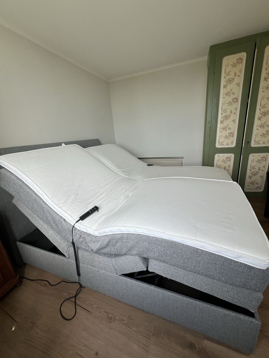 Letti: Lit électrique double 180x200 – Usato da Glion venduto da tef_mfv9 3