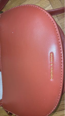 Charles & Keith Umhängetasche Herbst-Look, neuwertig! (58)