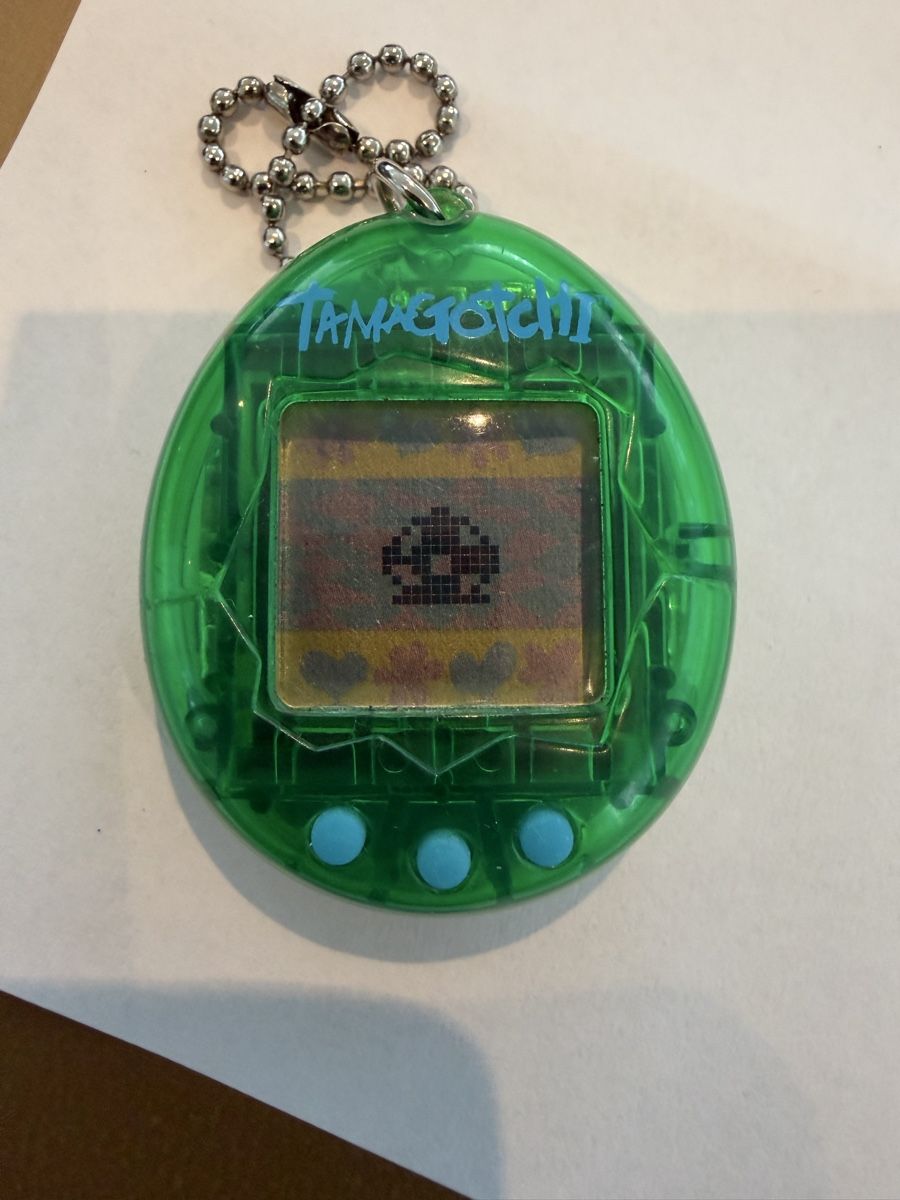 Jeux: Tamagotchi Skeleton Green 1997 – D'occasion à Echallens par JAR69 2