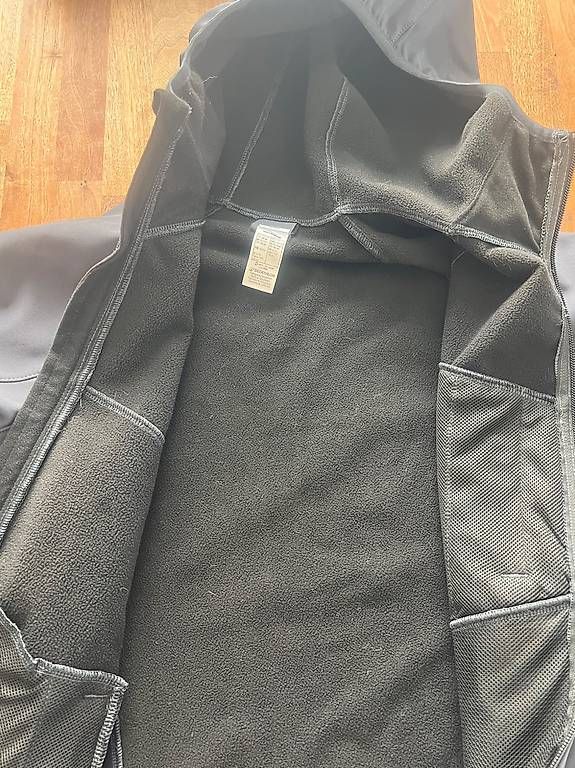 Jacken & Mäntel: Softshelljacke Gr. 12-13 Jahre – Gebraucht aus Winterthur von Ursati 1