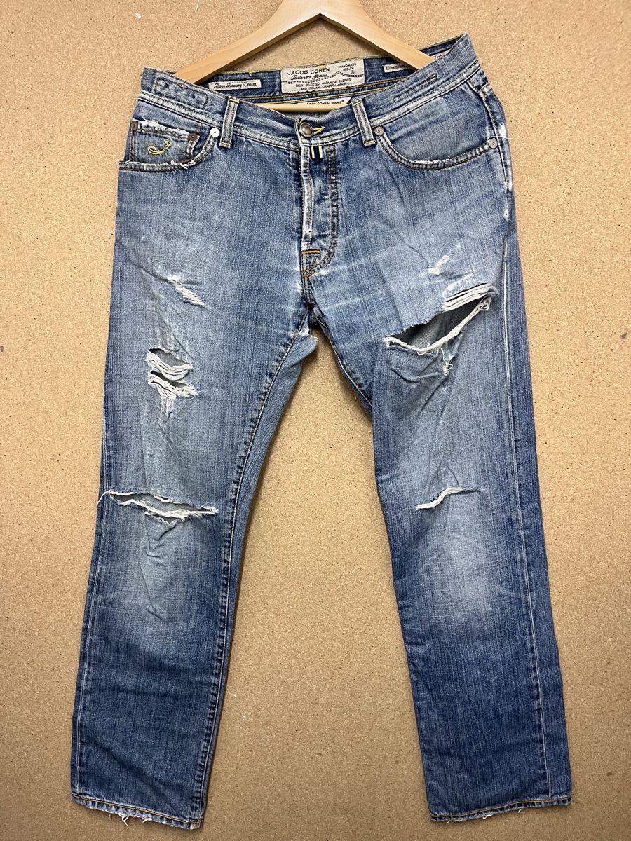 Jacob Cohën Jeans: Jacob Cohen Jeans Size 34 Distressed Style – Usato da Lausanne venduto da Danash